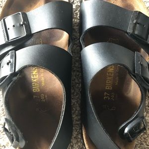 GUC Black Milano Birkenstock’s